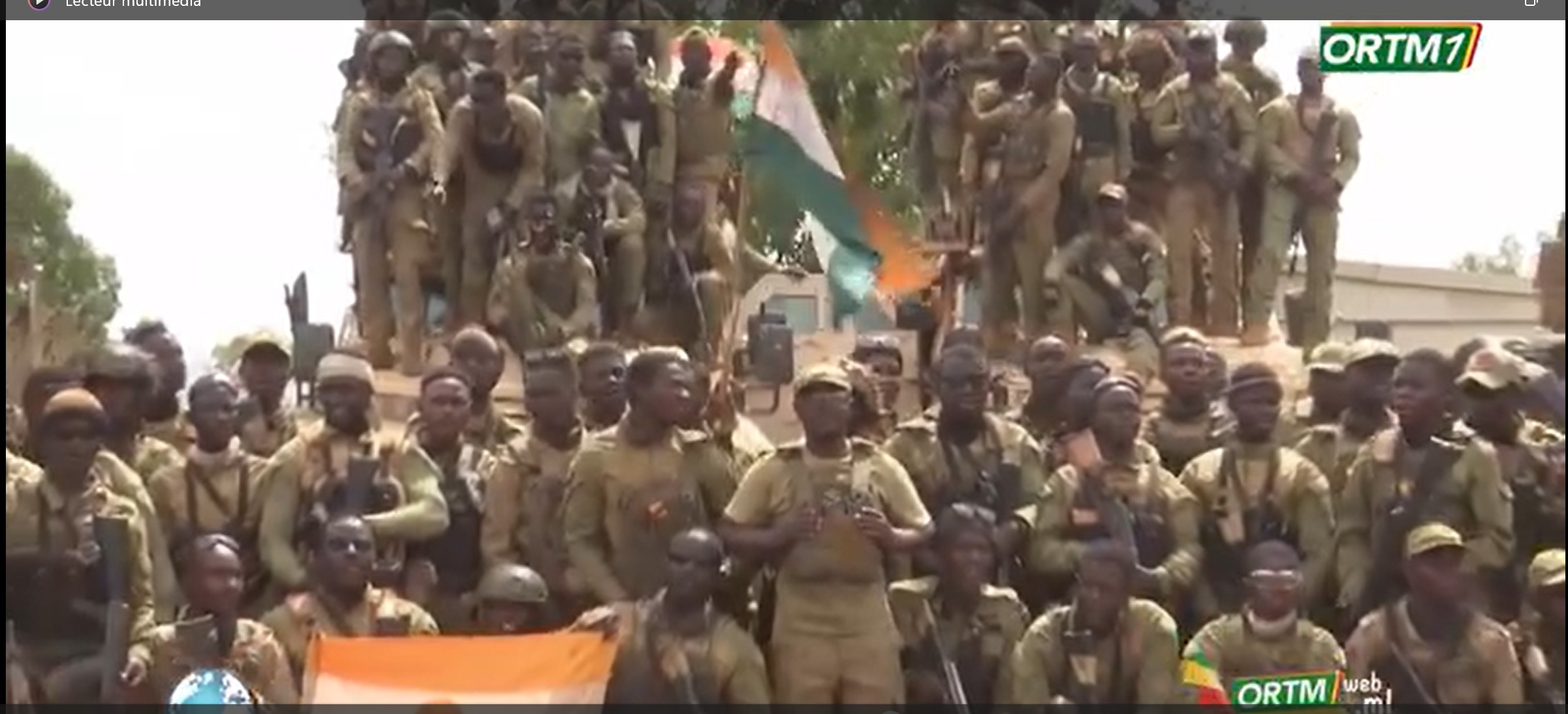 Solidarité AES : les forces spéciales nigériennes célèbrent l'intégration avec leurs frères d'armes maliens après un convoi stratégique